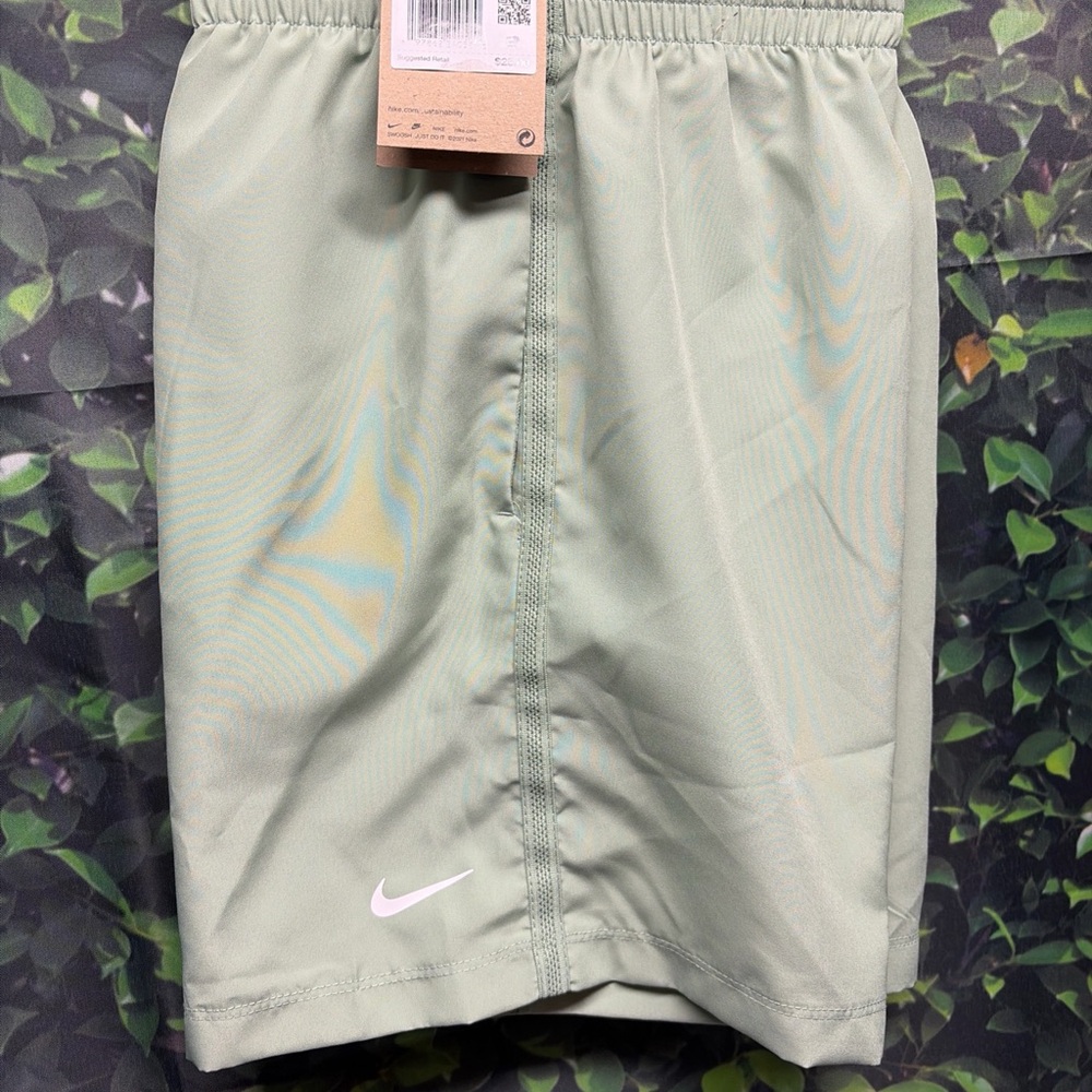 Nike Multi Big Kids' Dri-FIT Training Shorts green white logo new with tags Med